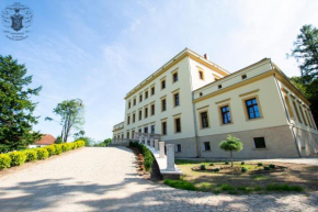 Pałac Lubiechowa-Jelenia Góra- Riesengebirge Świerzawa